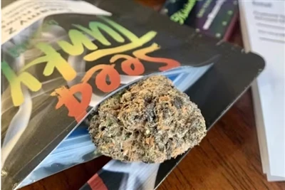 Ako si objednať donášku buriny online cez Leafly